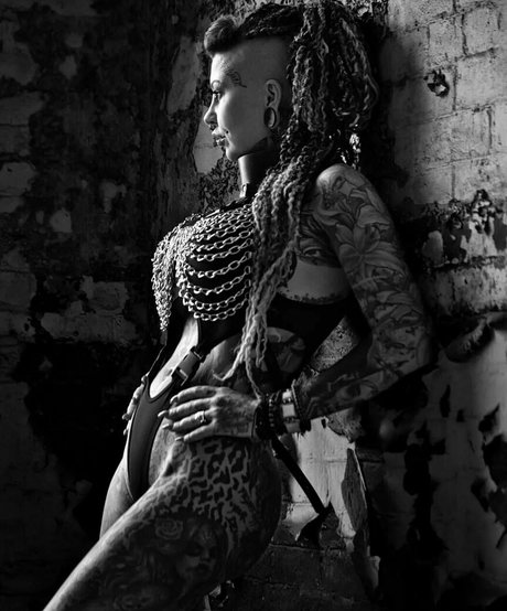 Pixta model exclusive image