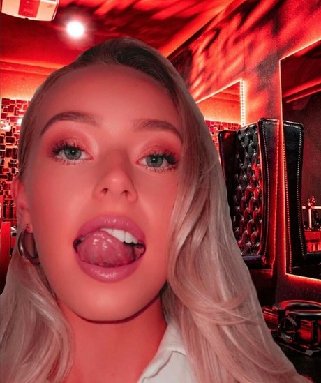 Obey Cardi exclusive pornstar pics