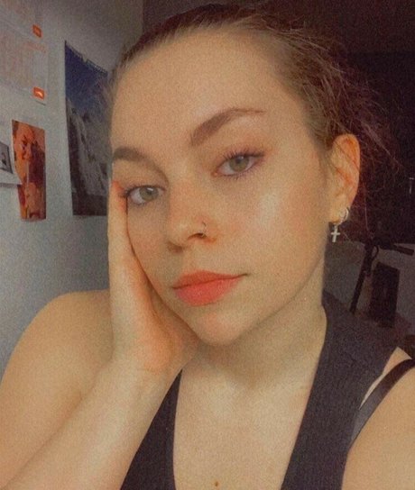 Anna Mungenast pornstar perfect pictures