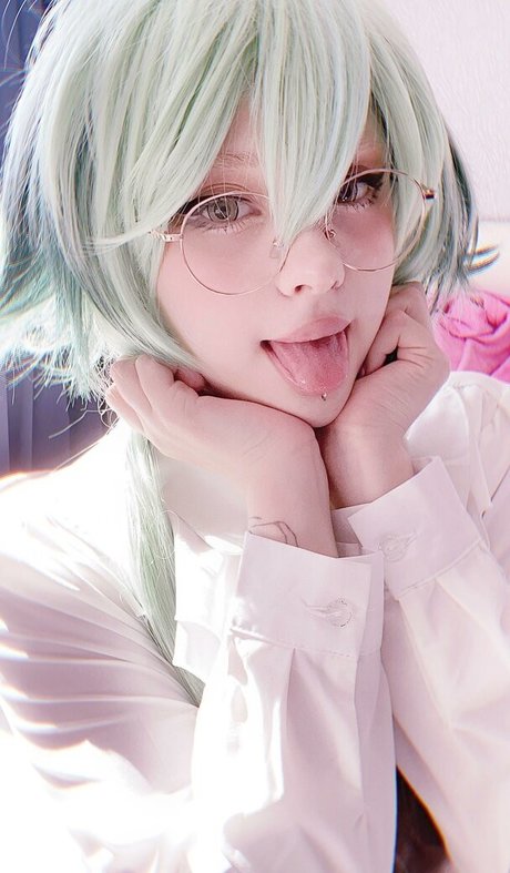 Araivun nude model photos