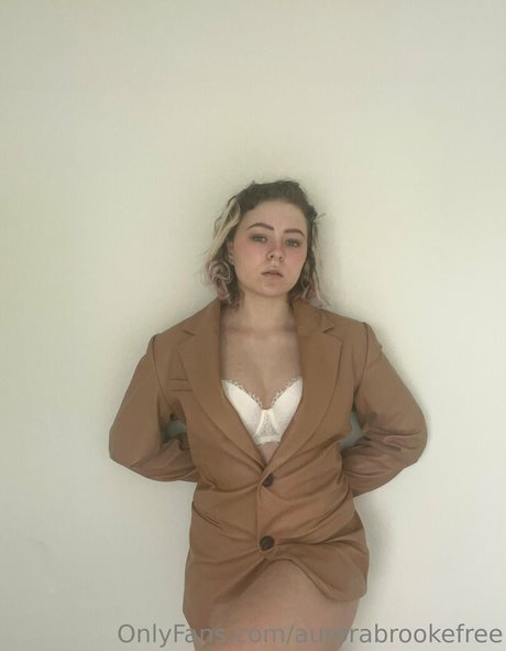 aurorabrookefree naked actress img