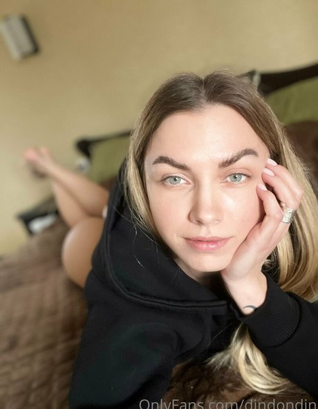 dindondin star sex pics