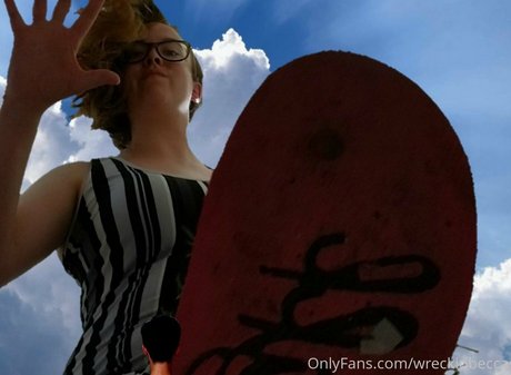 wreckinbecca model free pics