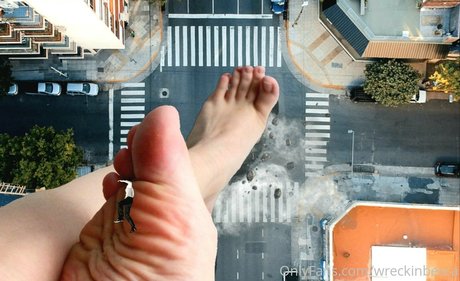 wreckinbecca nudes star archive