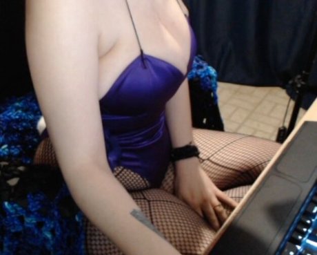 LunariDonna model hot photo