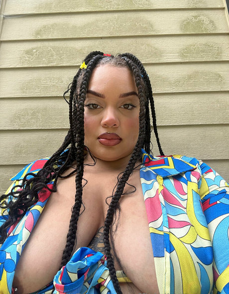 officialhhoneybee perfect model gallery