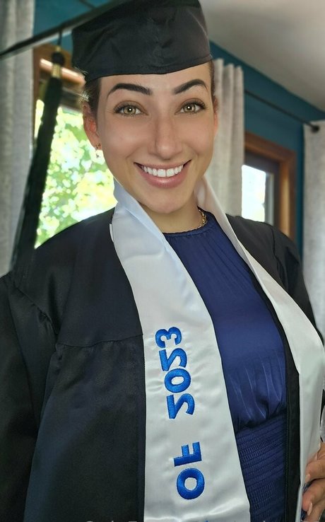 daphne63 model top pictures