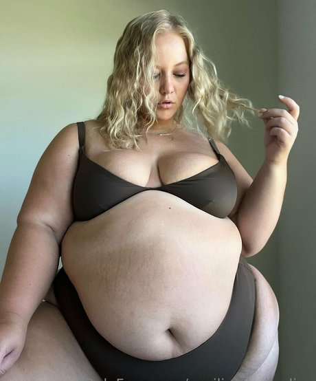 ceciliaxemilyclips hot model archive