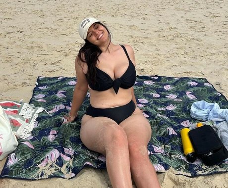 Xanthia Efthymiou high quality model img