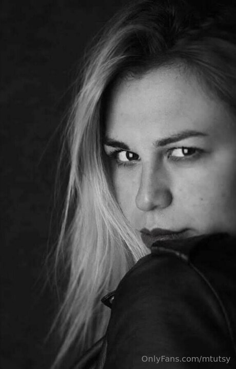 mtutsy porn actress img