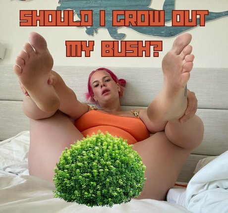 naughtyjessieduke naked model images