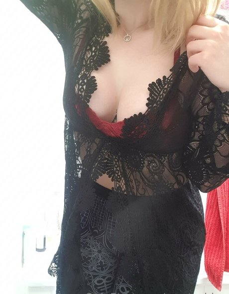 mysty binx erotic actress photo