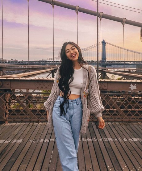 Waikei Waikeezy beautiful actress images