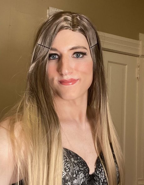 kymmyharper nude model galleries