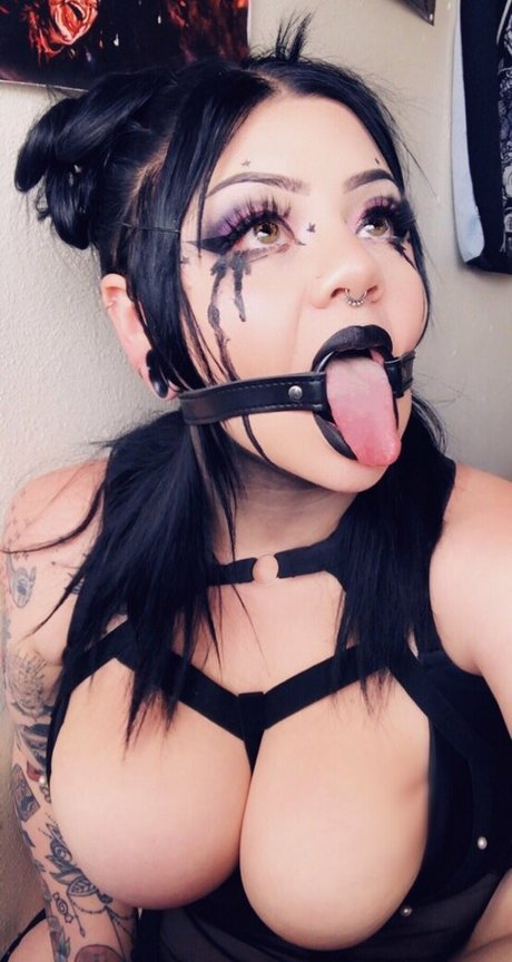 SpookyGirlLove pornstar photos