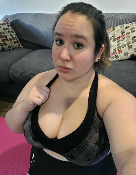 eden brook15 naked model photos