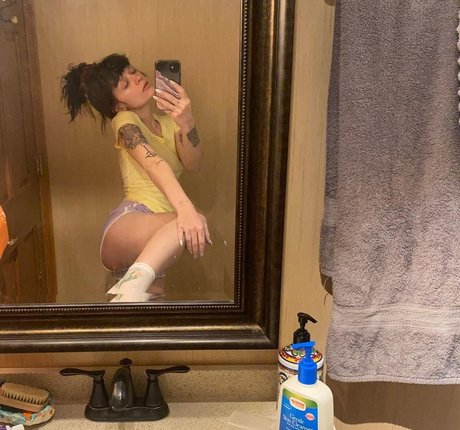 Bonnie Grace sexy pornstar picture