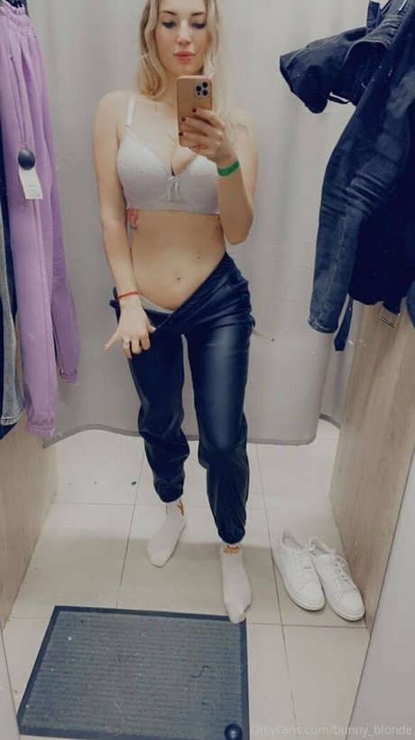 bunnyblondee star porn galleries