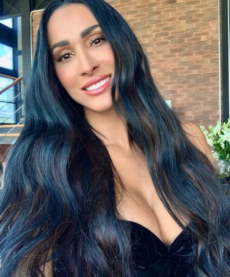 Jaqueline Carvalho star nude photo