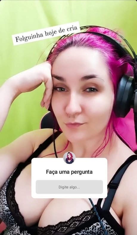 wzuia art model pics