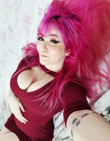 wzuia exclusive pornstar photos