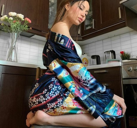 emelevskaya nice actress pictures