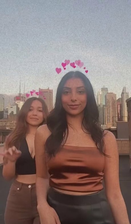 Iman Moosa pretty model images