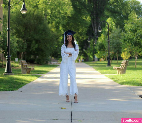 Iman Moosa free actress img