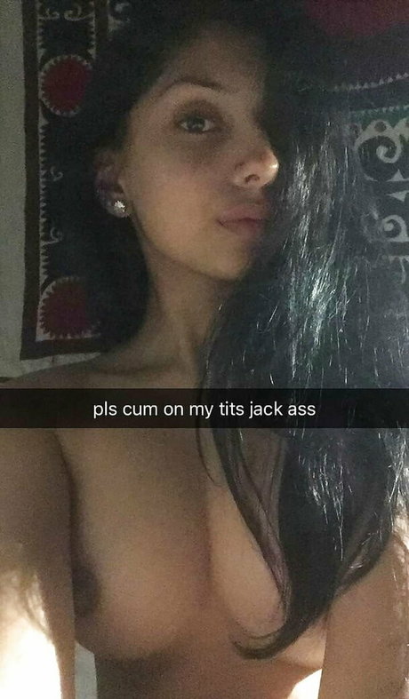 Iman Moosa pretty model image