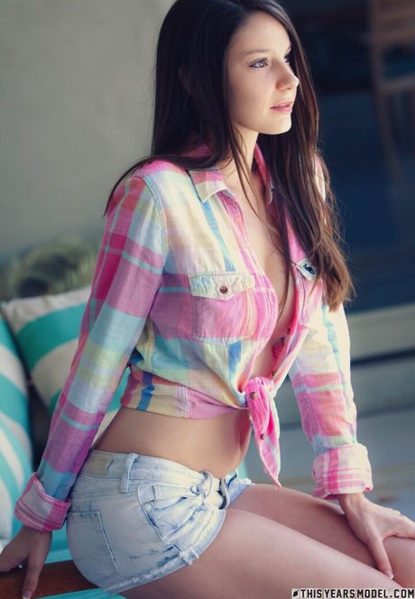 Rilee Marks naked actress img