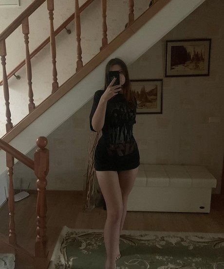 ell8ta pornstar nude img