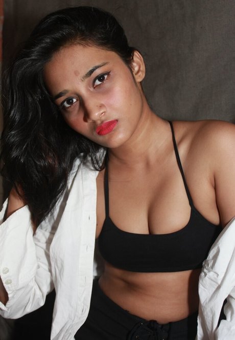 Tanyasinha Lovers pornstar high quality picture