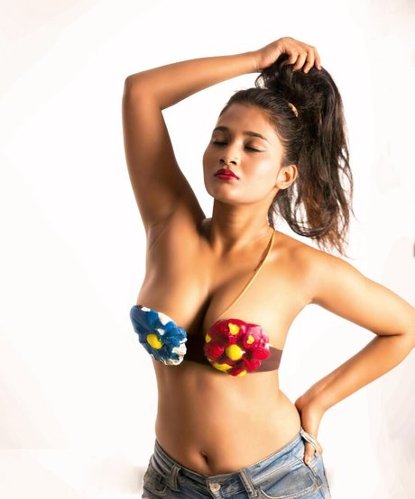 Tanyasinha Lovers erotic star galleries