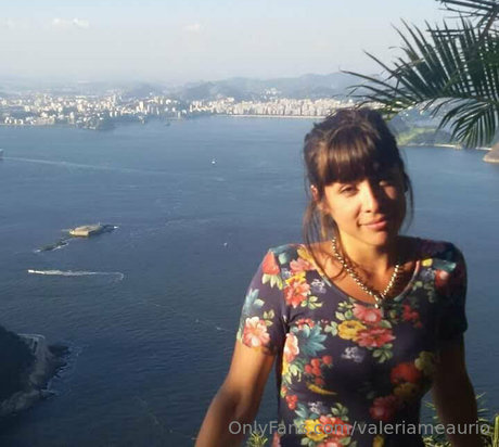 pampi cush nice model pictures