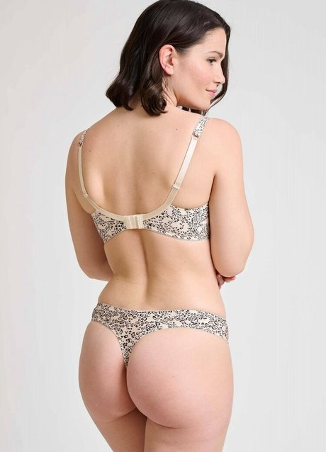 Sabrina Laporte hot pornstar pictures