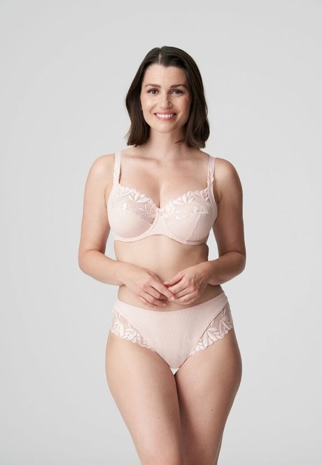 Sabrina Laporte star hd galleries