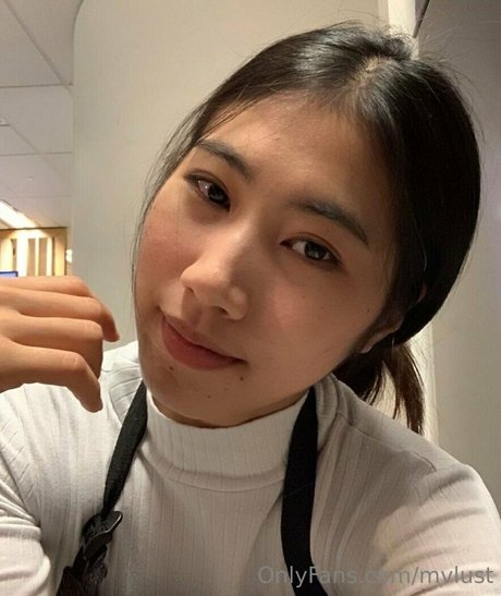 mvlust star top photo