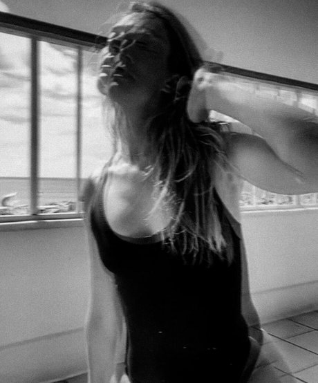 Spencer Grammer beautiful model pic