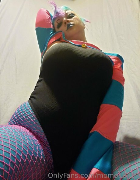 momo18496 erotic actress gallery