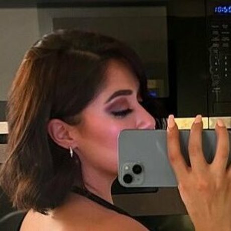 emelyelenaa star nice pic