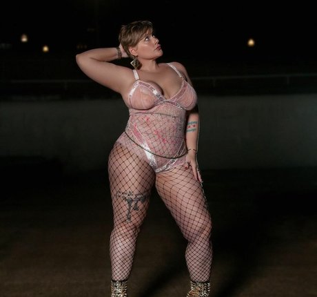 Jenn Leigh model exclusive pics