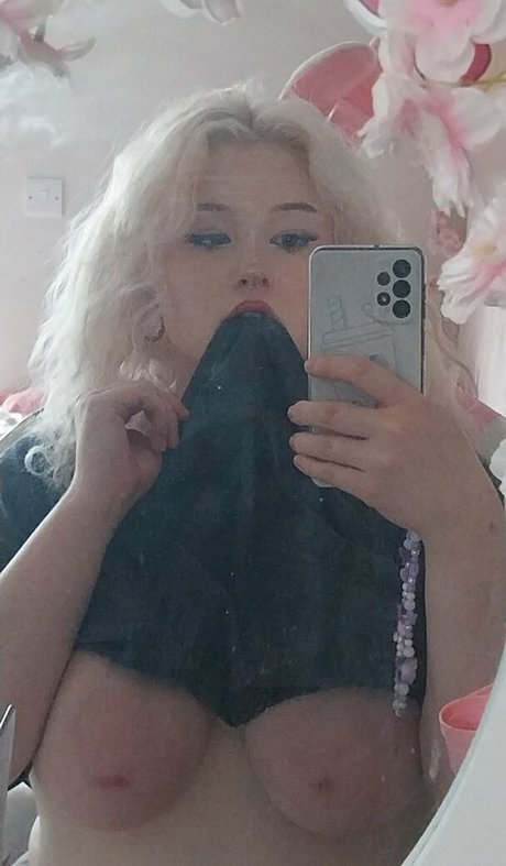 urlilsuccubus xxx pornstar archive