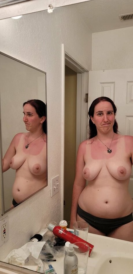 Topless Topics hd pornstar images