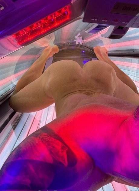 loganchase28 pornstar pretty pic