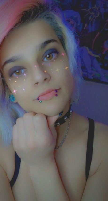 glowyhole erotic pornstar pics