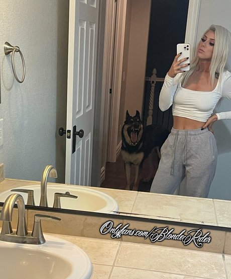 robxxxrider model pornographic image