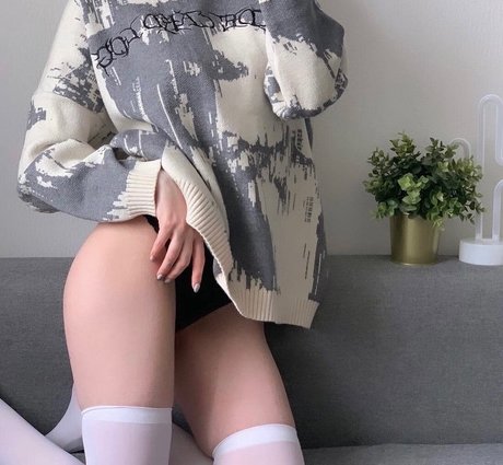 Lepreconnn nice actress pics