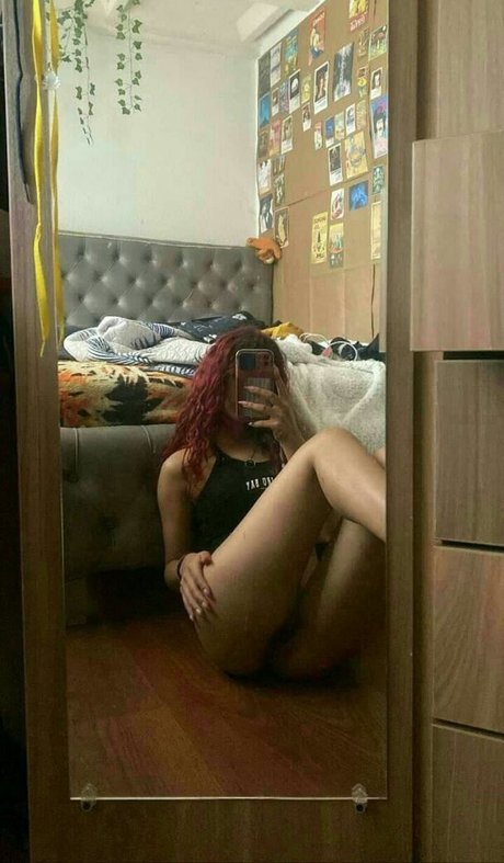 Cutebunnyred pornstar sexy pic