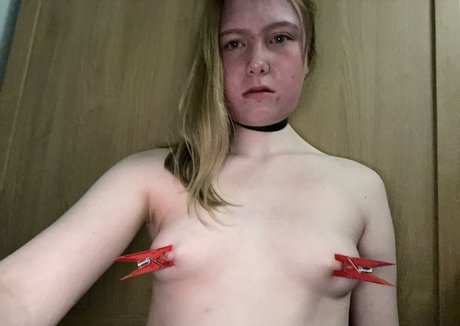 rose lizzy200345 exclusive actress pictures