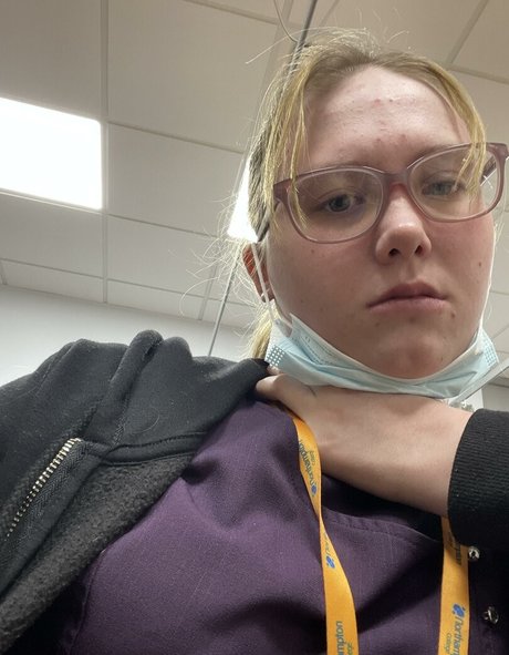 rose lizzy200345 xxx model img